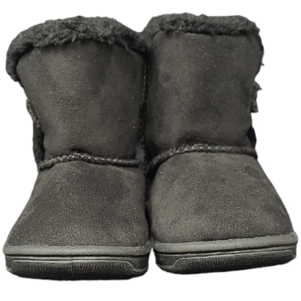 NEW - TODDLER GARANIMALS FAUX SUEDE,BLACK FURRY BOOTS WITH HEART BUCKLE …